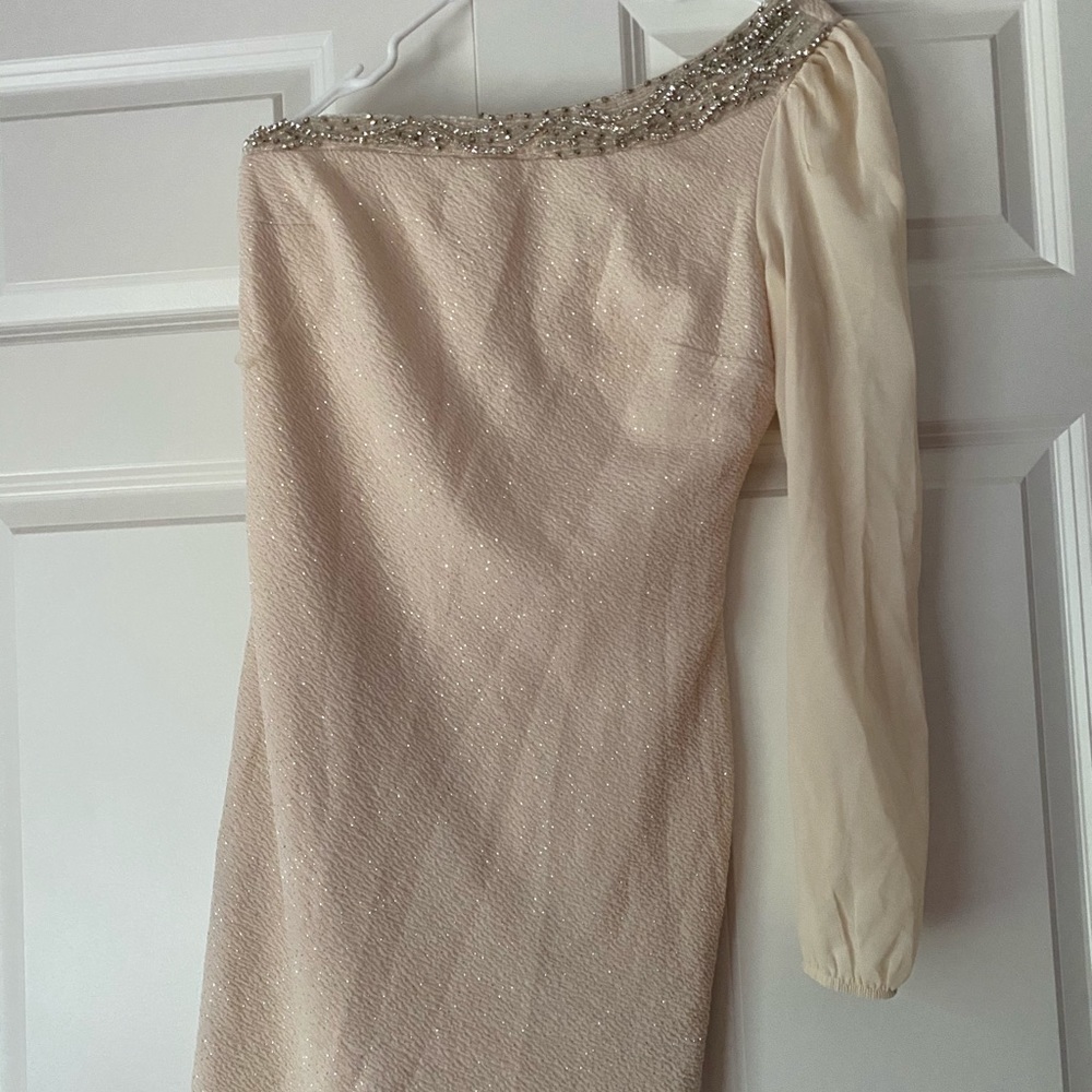 Cream colored Woman’s Dress Size 11 Sequin Hearts